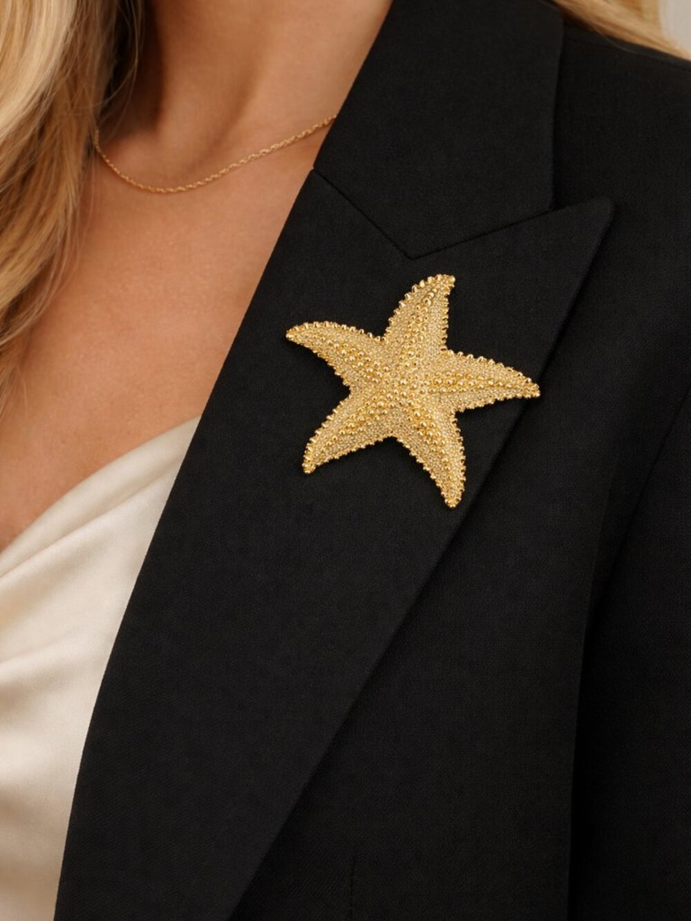 Vintage Gold Tone Starfish Brooch Textured Pin Mid Century Costume Jewelry
